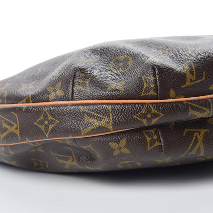 Louis Vuitton Monogram Croissant MM 5 of 10