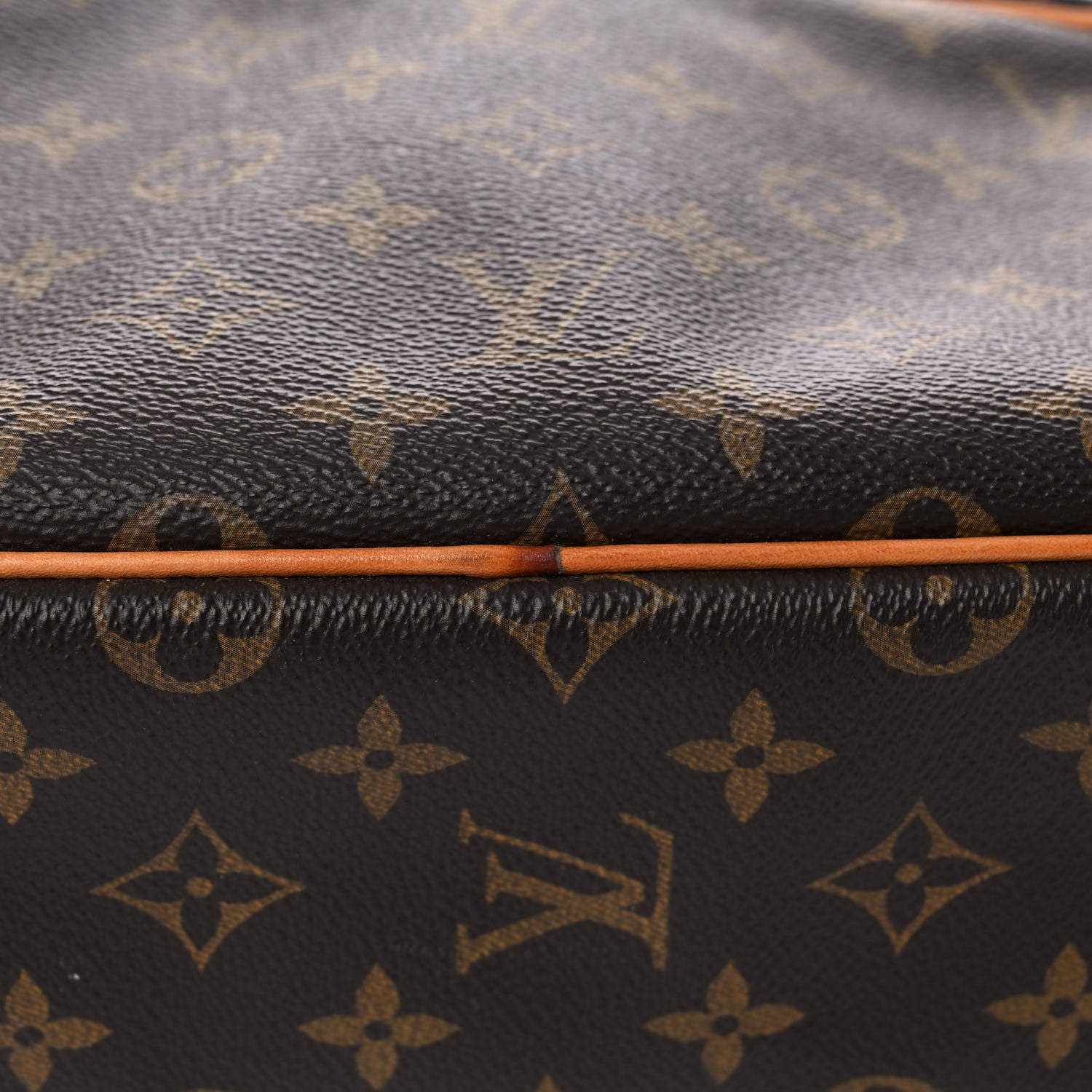 Louis Vuitton Monogram Toiletry Bag 25 18 of 22