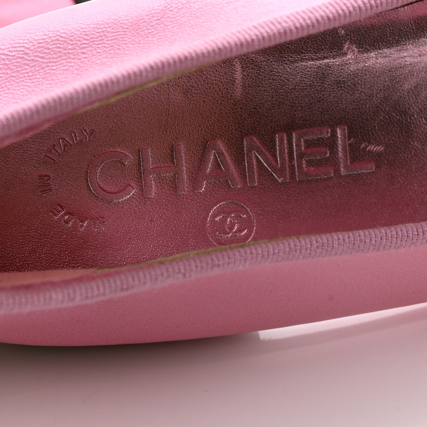 Laminated Crumpled Lambskin Cap Toe CC Ballerina Flats 39 Pink Black