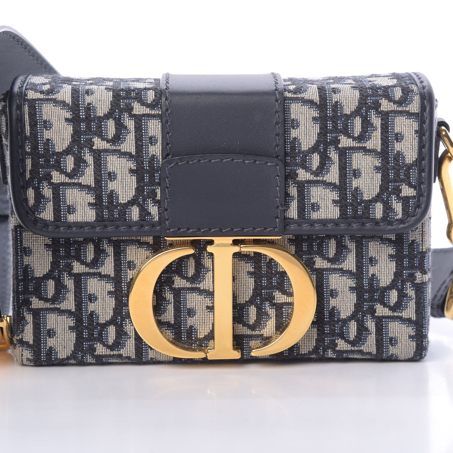 Oblique 30 Montaigne Box Bag Blue