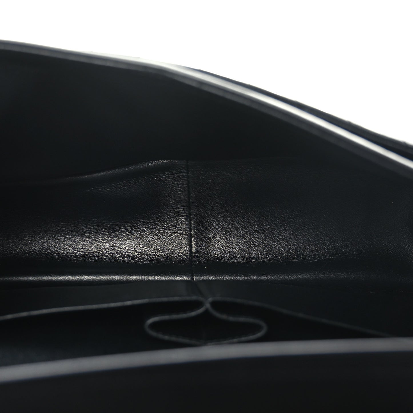 Aged Calfskin Chevron Quilted 2.55 Reissue 226 So Black
