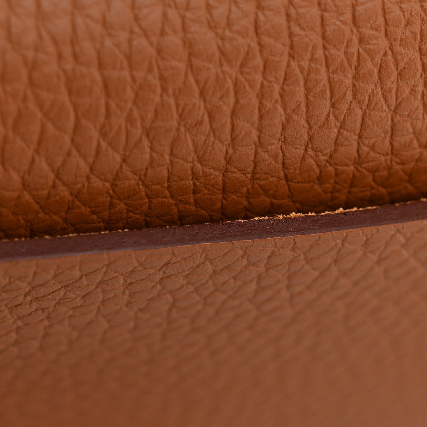 Hermes Taurillon Clemence Halzan 25 Gold 1826166 – FASHIONPHILE