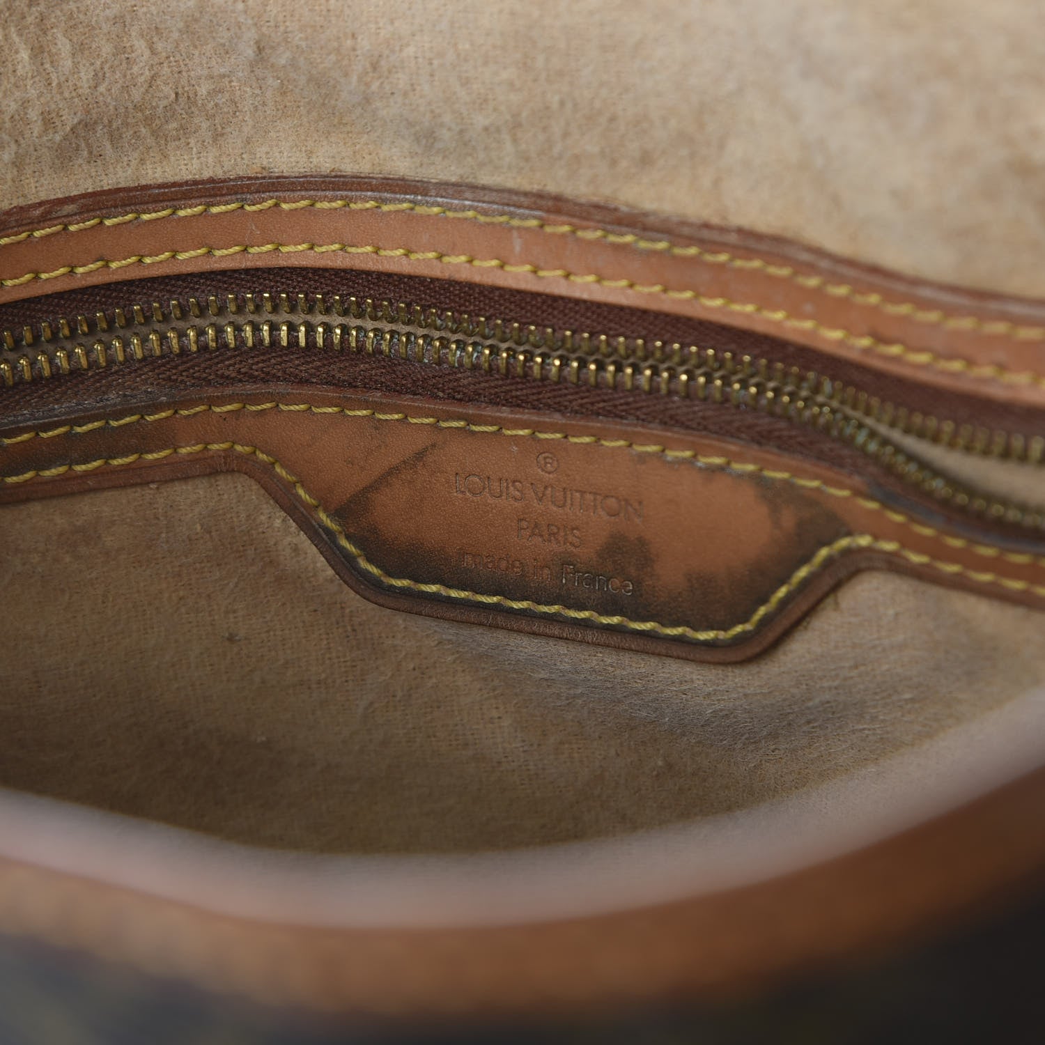 Louis Vuitton Monogram Bucket 27 5 of 10