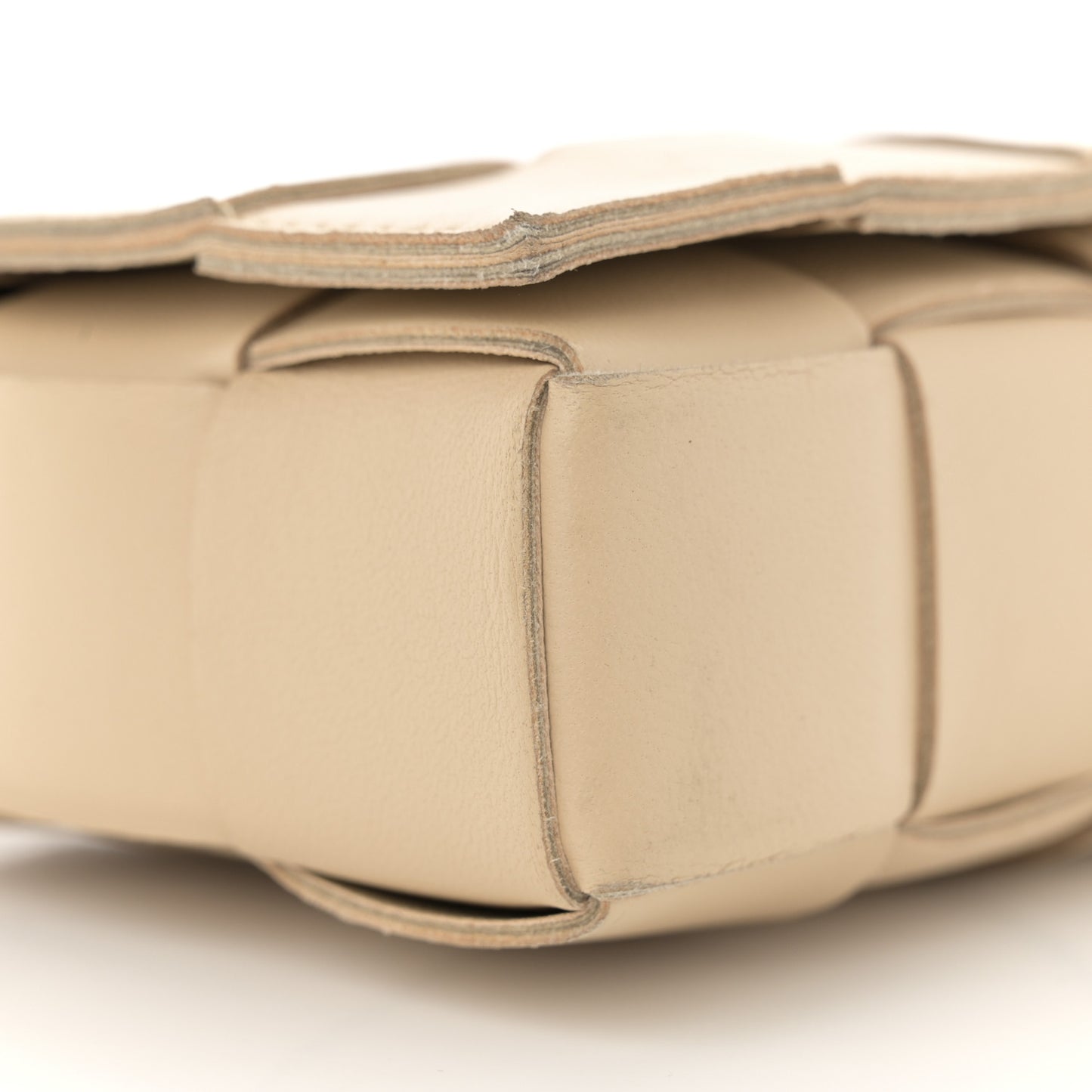 Brushed Calfskin Maxi Intreccio Crossbody Cassette Bag Porridge