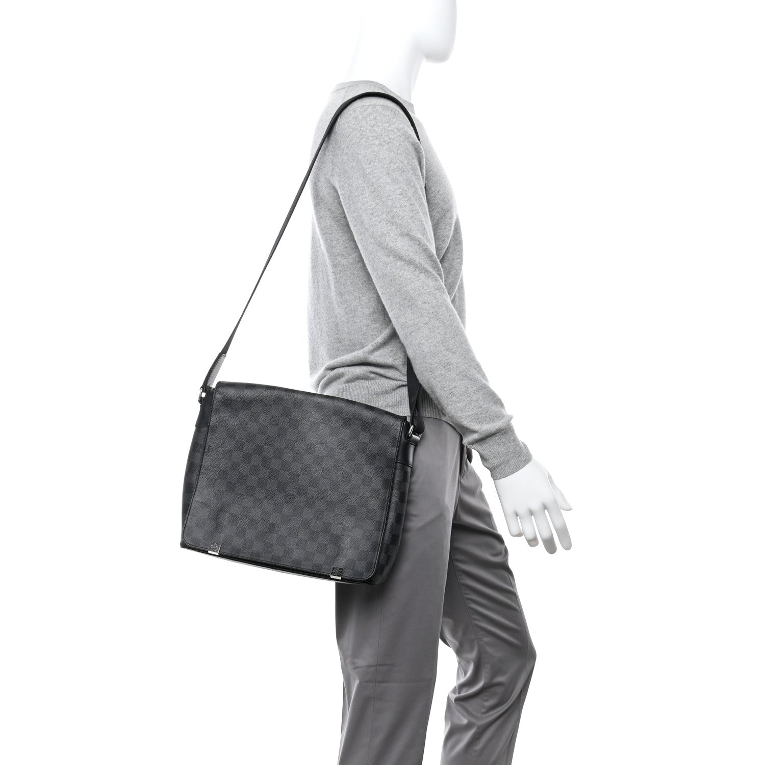 Louis Vuitton Damier Graphite District GM 2 of 14