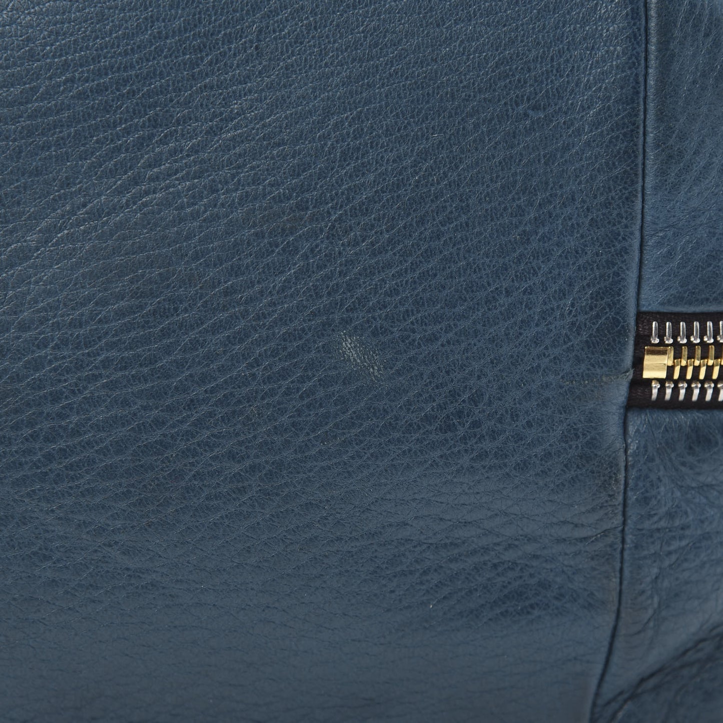 Vitello Daino Expandable Shoulder Bag