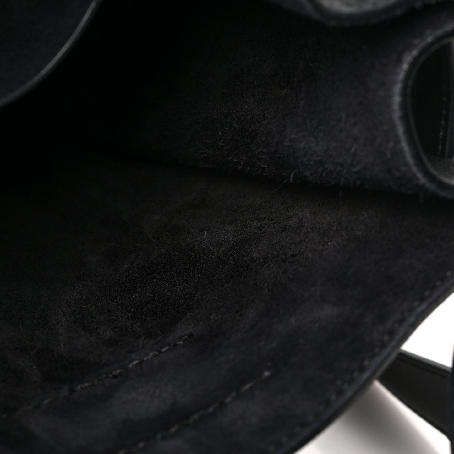 Supple Grained Calfskin Long Strap Big Bag Bucket Black