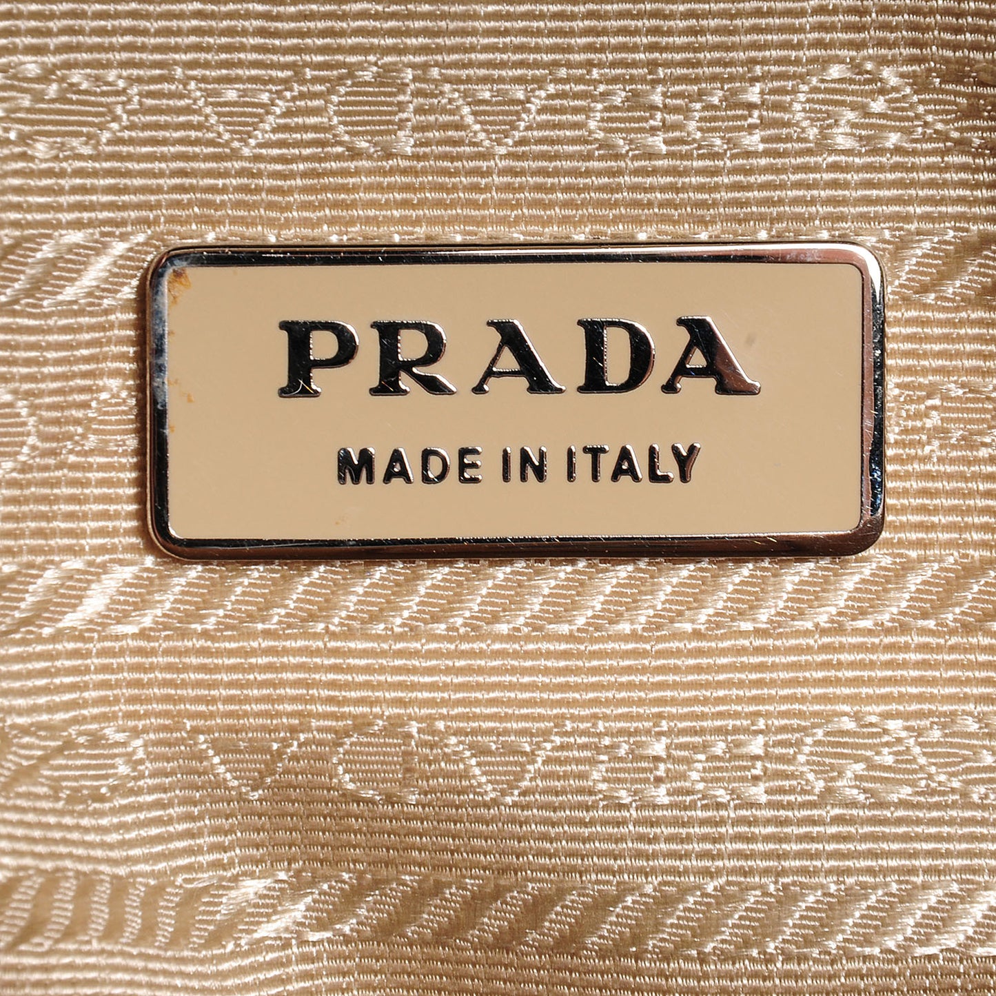 Vitello Daino Buckle Shoulder Bag Sabbia