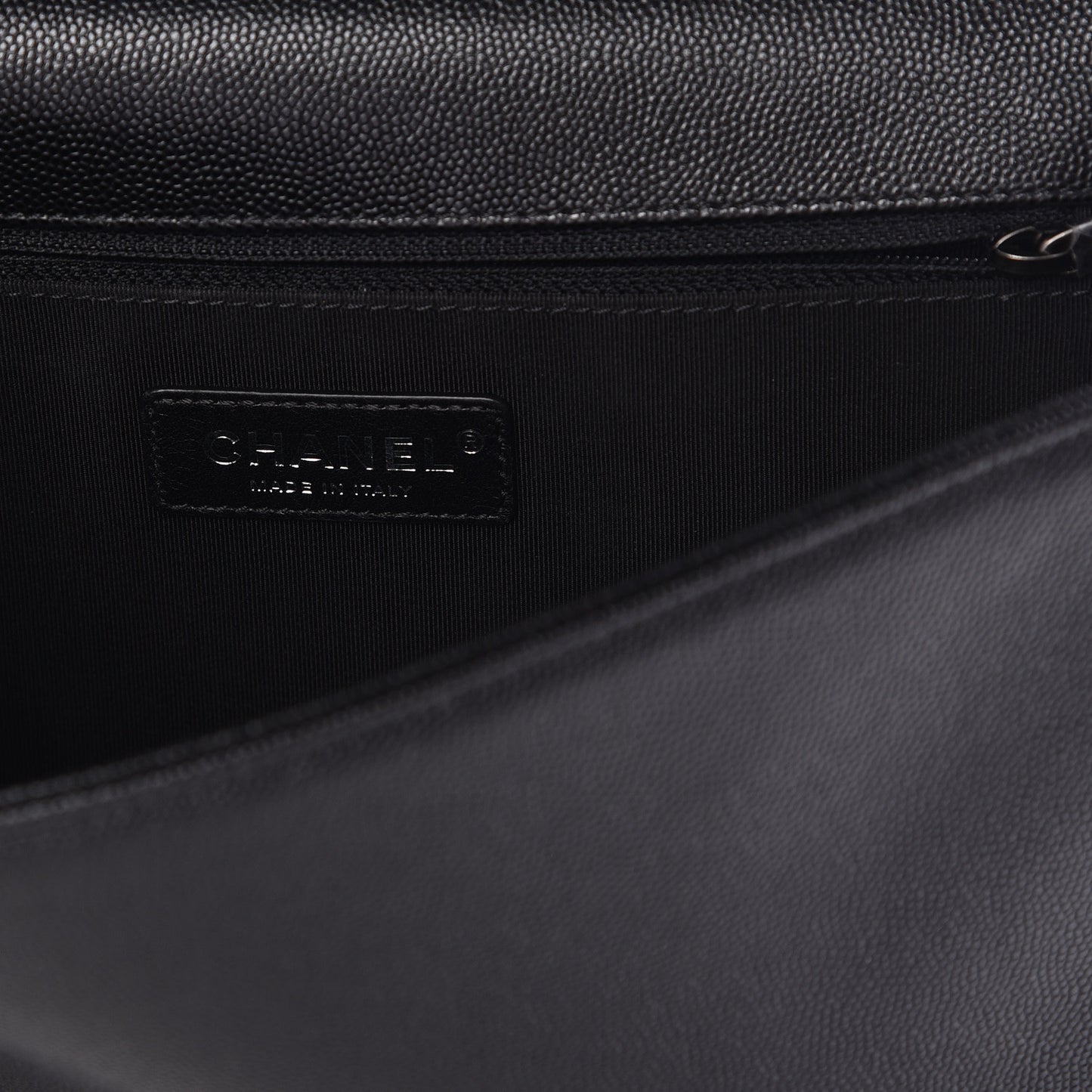 Caviar Quilted New Medium Boy Flap Black