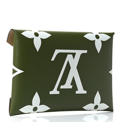 Louis Vuitton Monogram Giant Kirigami Pochette Set 2 of 5