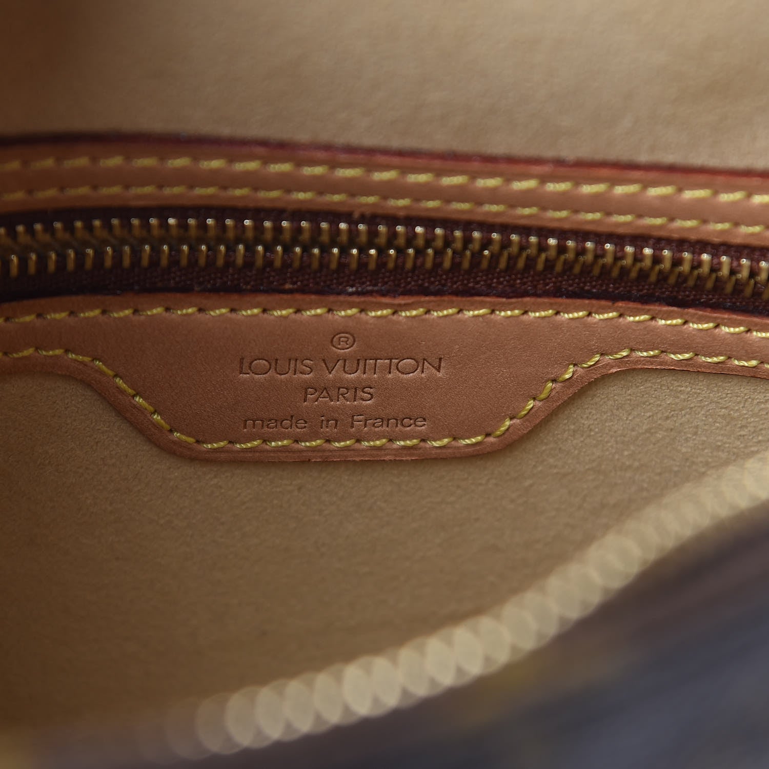 Louis Vuitton Monogram Looping GM 6 of 12