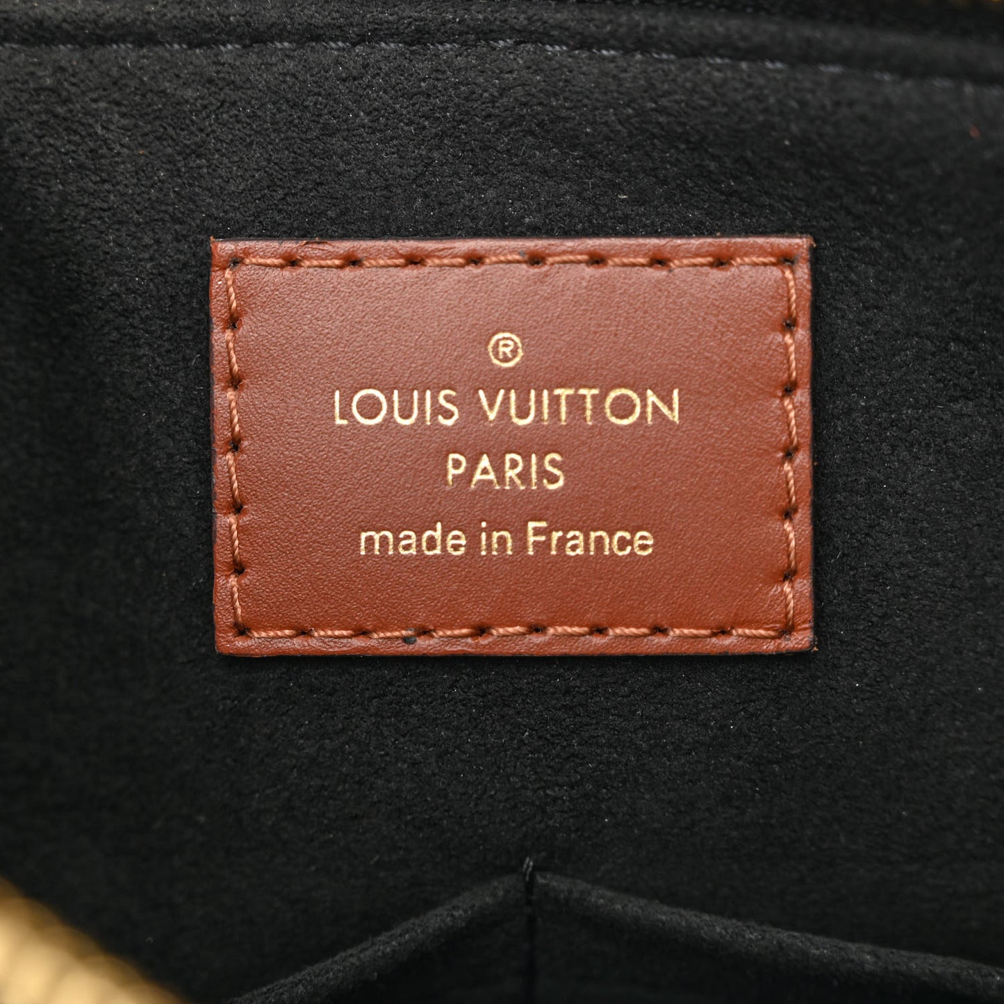 Monogram V Tote BB Black