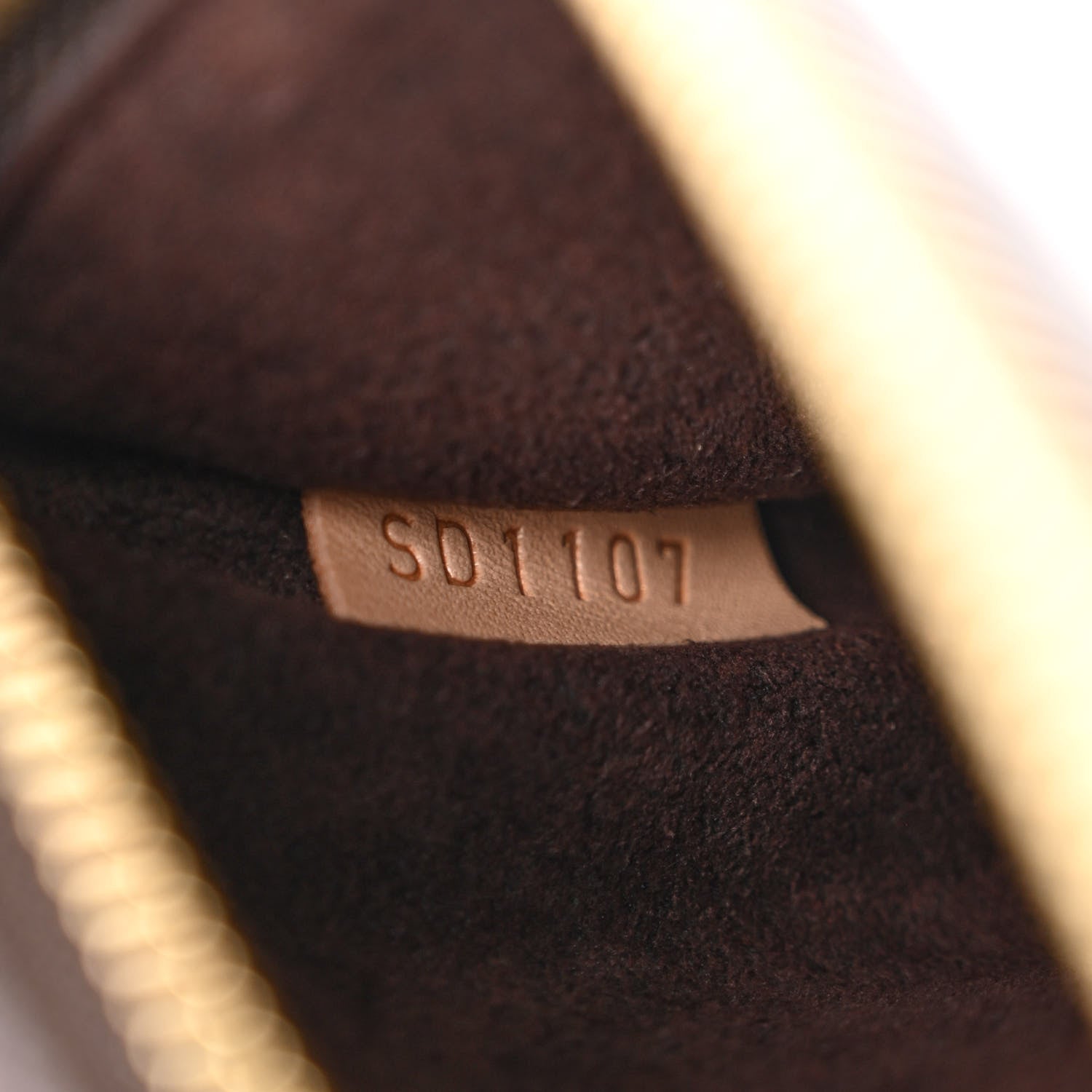 Louis Vuitton Monogram Pochette Metis 8 of 12