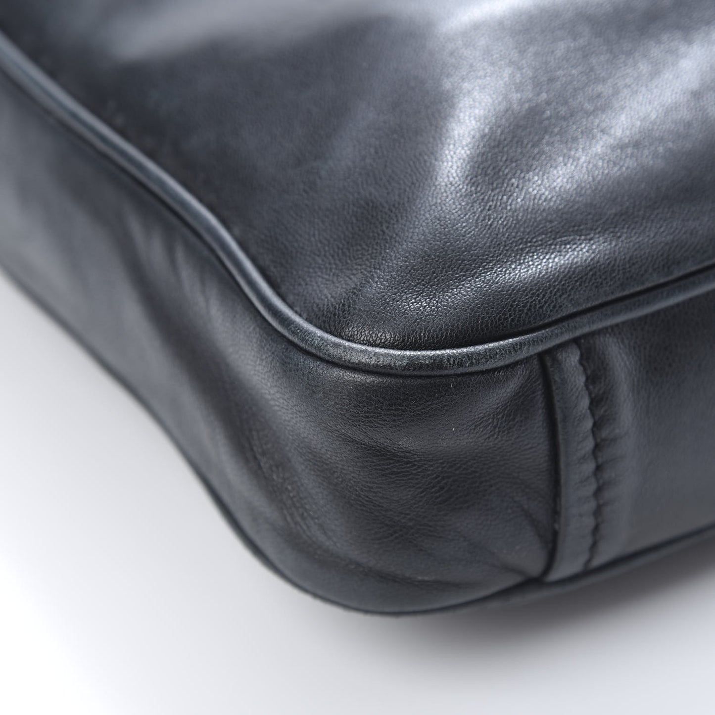 Nappa Flat Messenger Bag Black