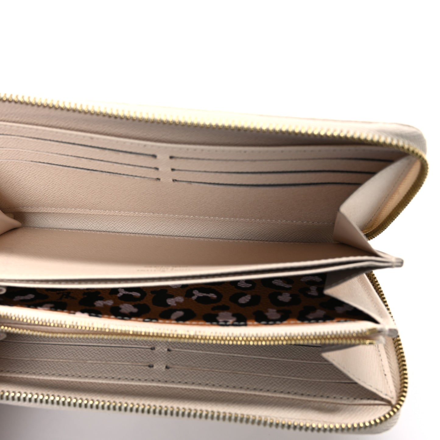 Monogram Giant Wild At Heart Zippy Wallet Creme