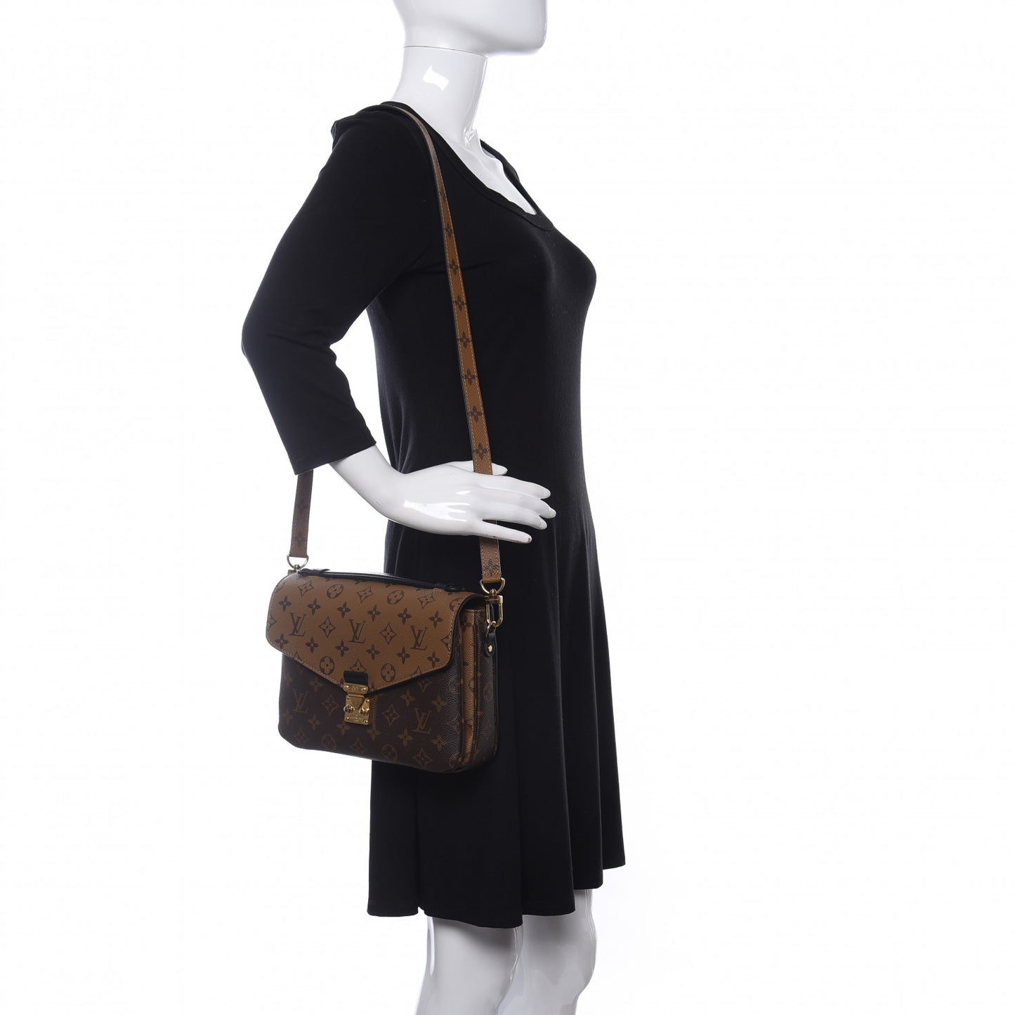 Reverse Monogram Pochette Metis