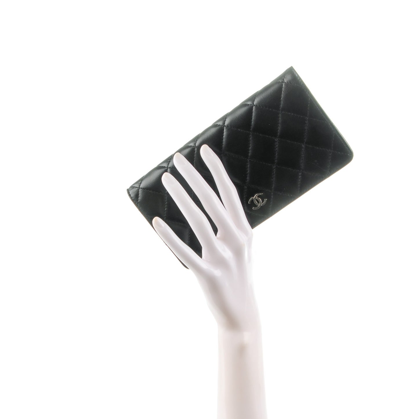Lambskin Quilted Yen Wallet Black