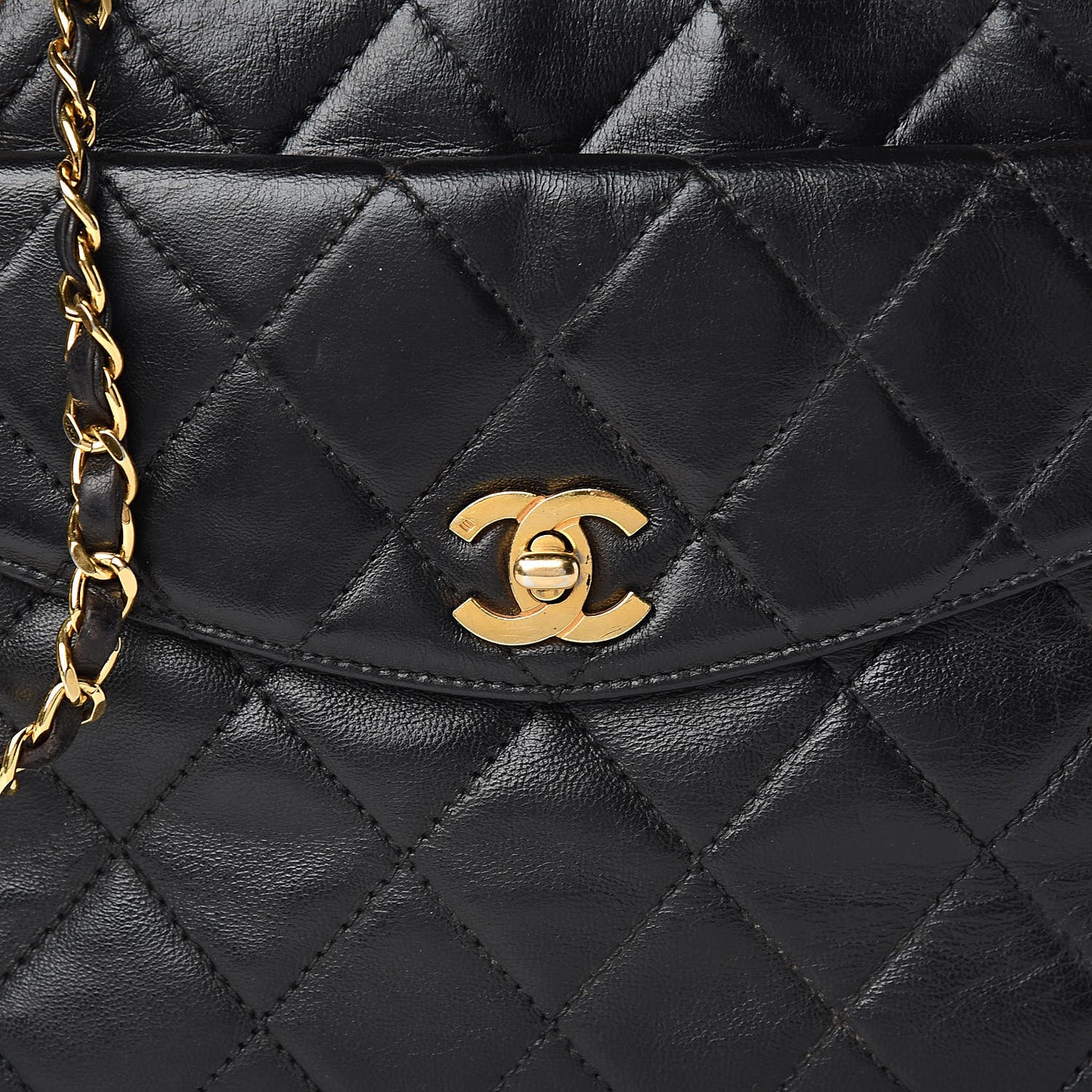 Lambskin Quilted Shoulder Bag Black