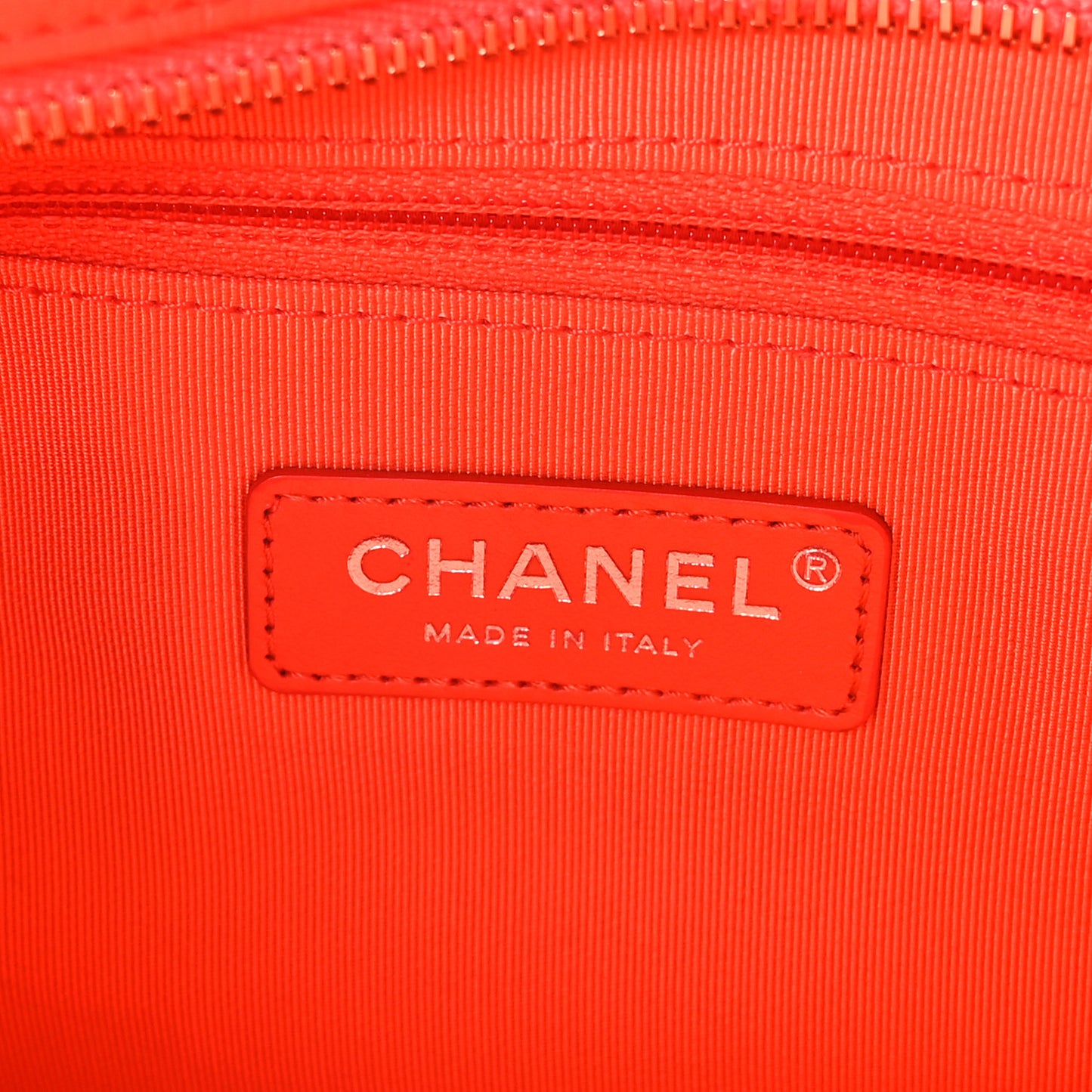 Aged Calfskin Quilted Medium Gabrielle Hobo Red