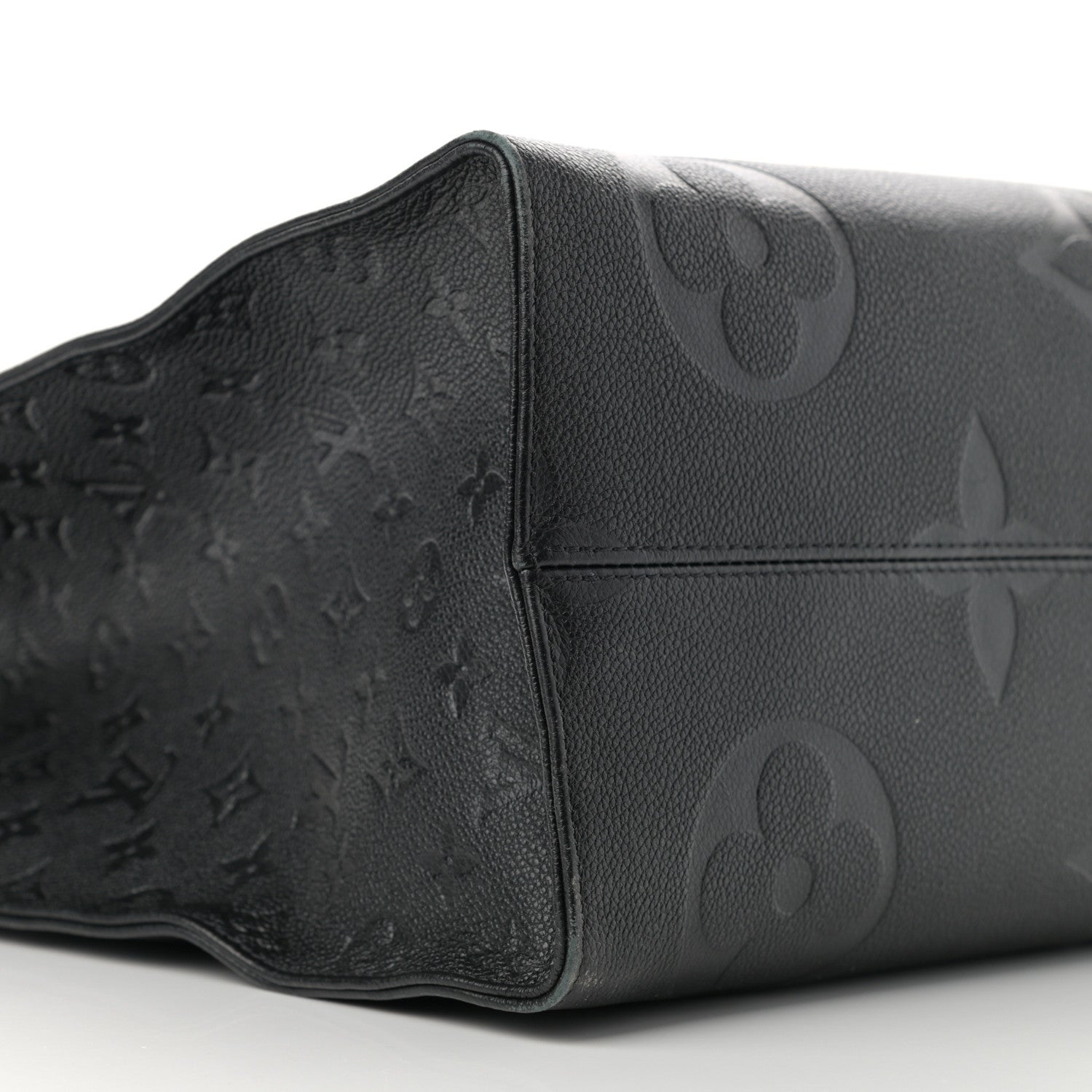 Louis Vuitton Empreinte Monogram Giant Onthego GM Black 9 of 11
