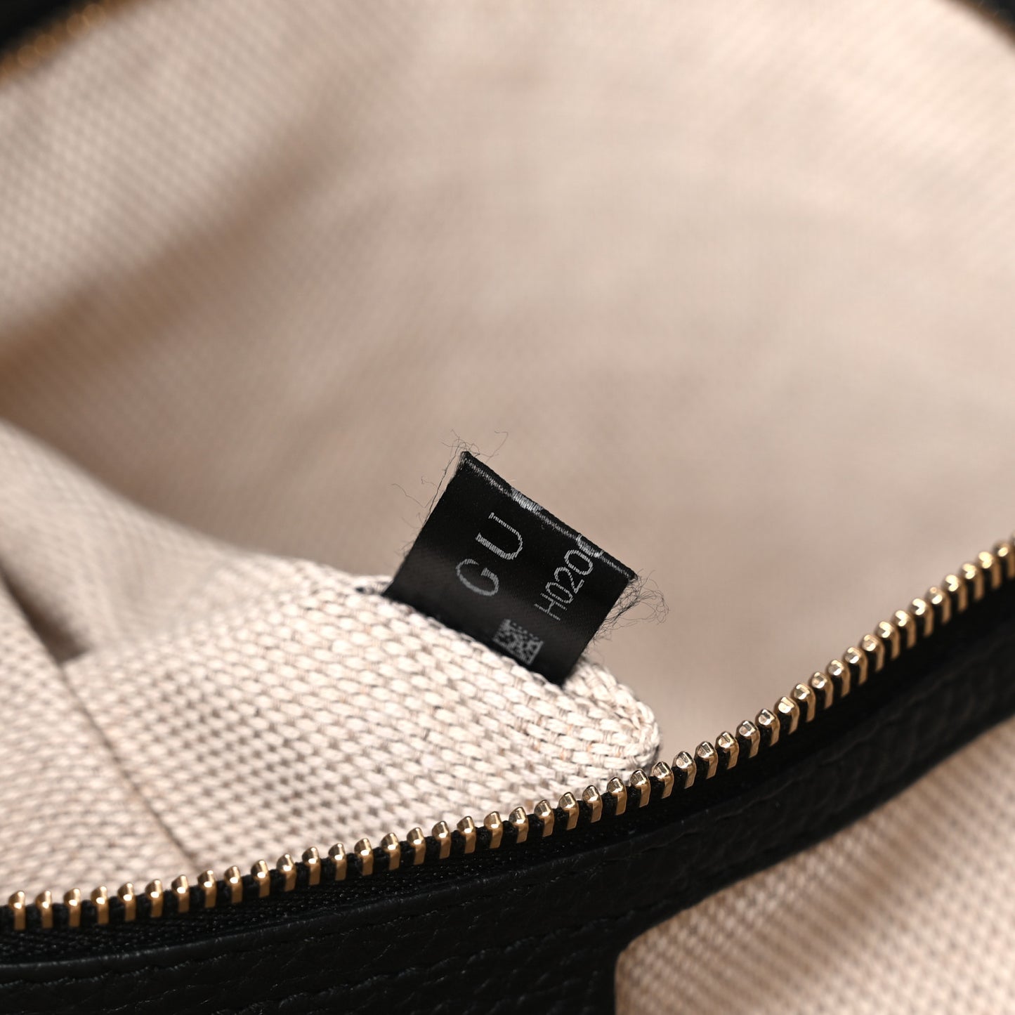Pebbled Calfskin Medium Soho Chain Shoulder Bag Black