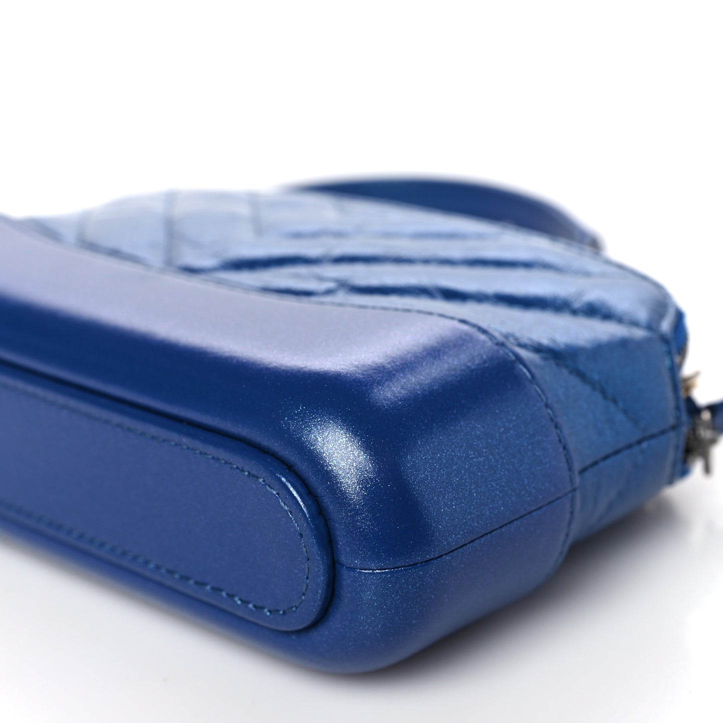 Iridescent Aged Calfskin Chevron Quilted Small Gabrielle Clutch With Chain Blue