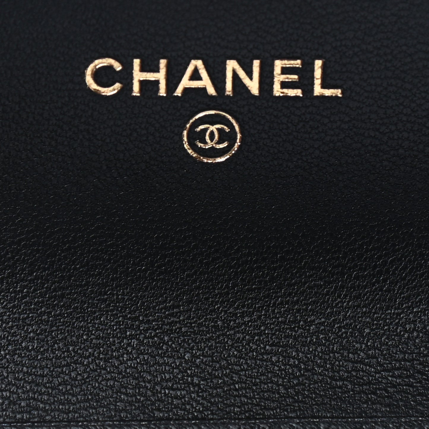 Lambskin Quilted Pearl Crush Clutch With Chain Black