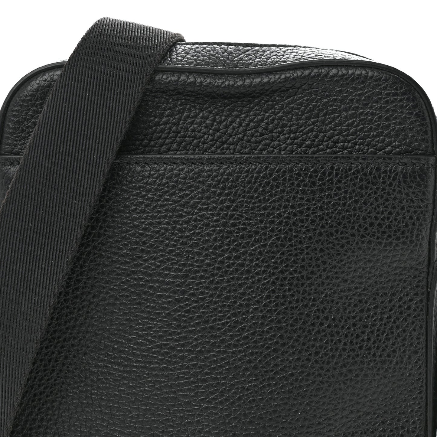 Pebbled Calfskin Logo Embossed Thornton Messenger Bag Black