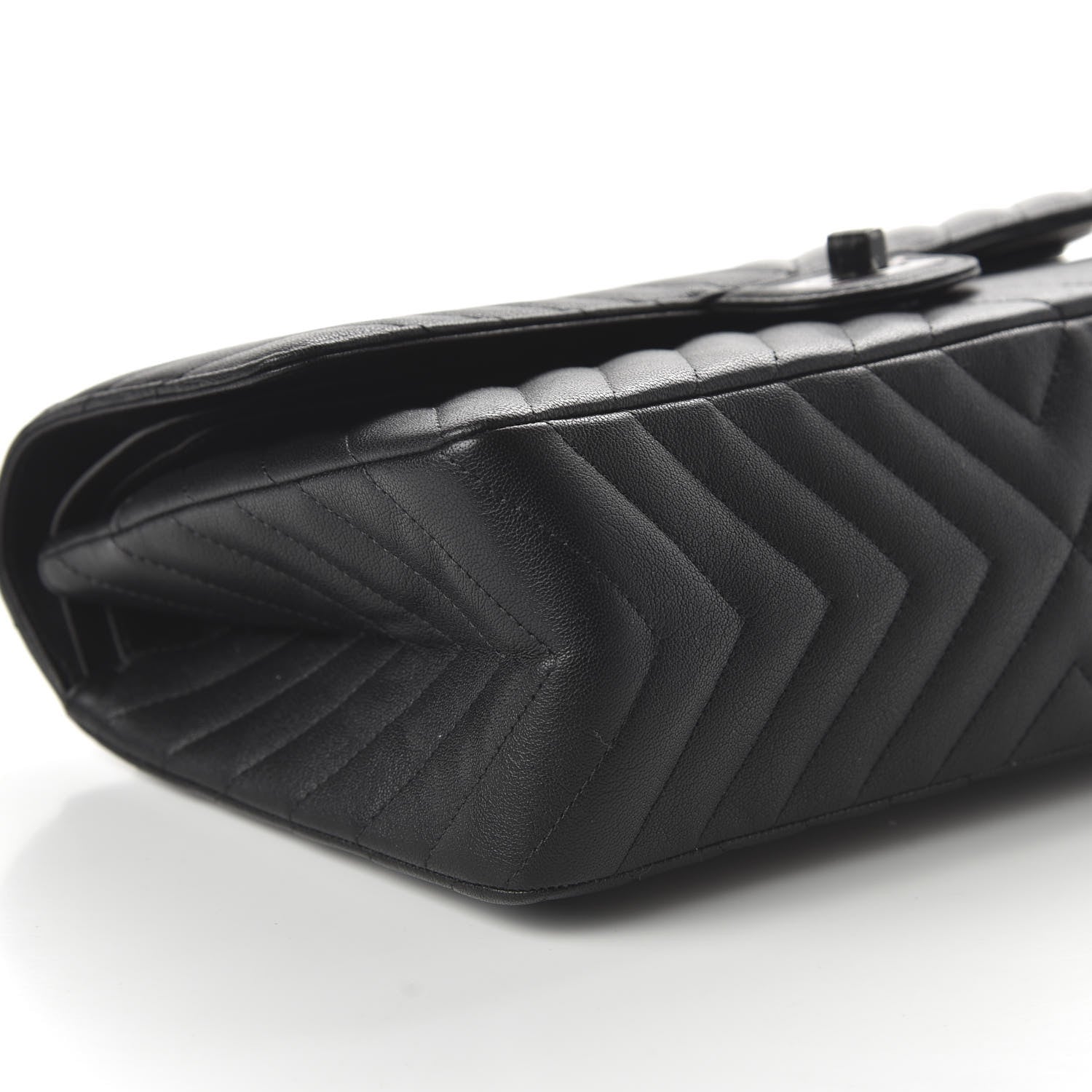 Chanel Sheepskin Chevron Quilted 2.55 Reissue 226 Flap So Black 5 of 10