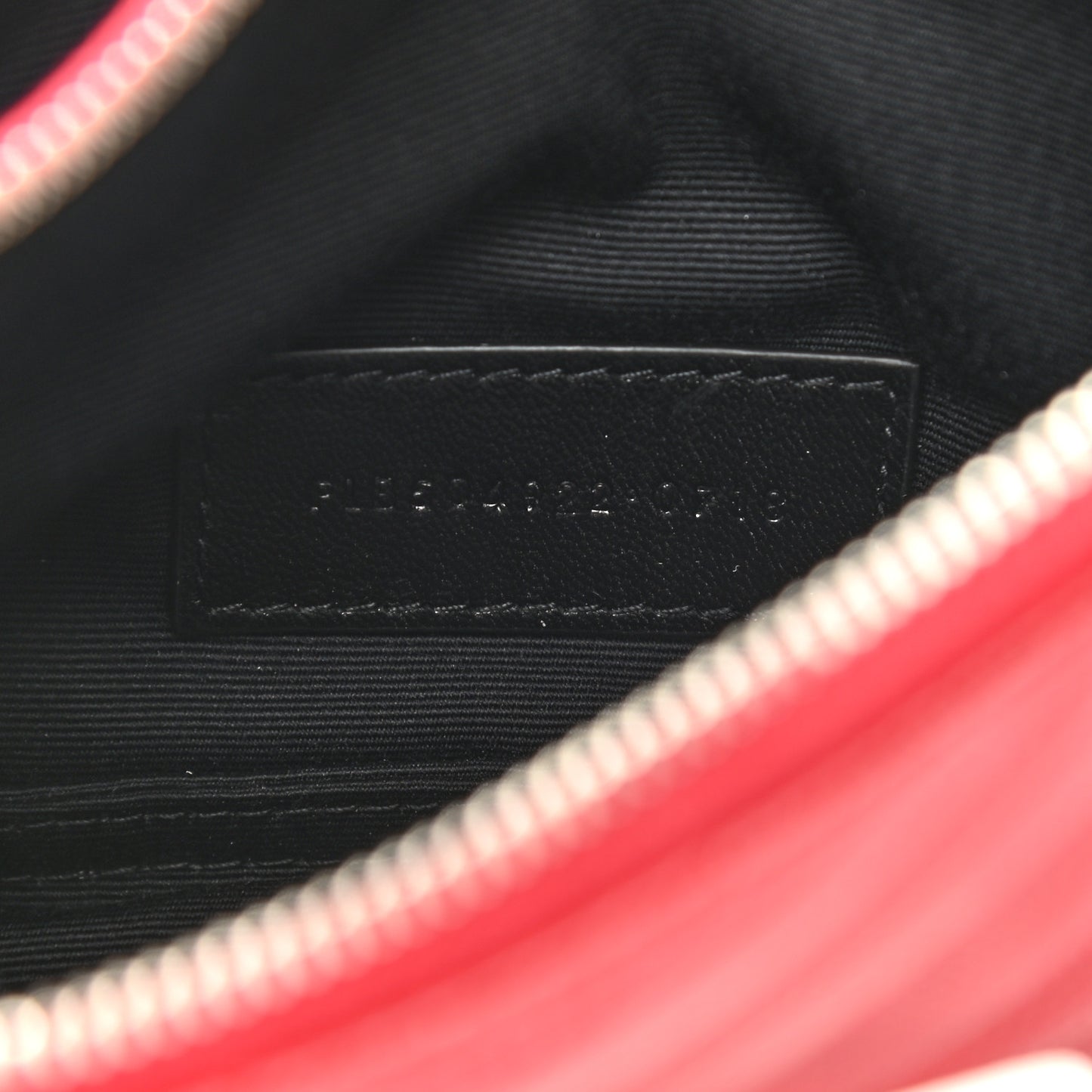 Grain De Poudre Chevron Monogram Bill Pouch Rouge Eros