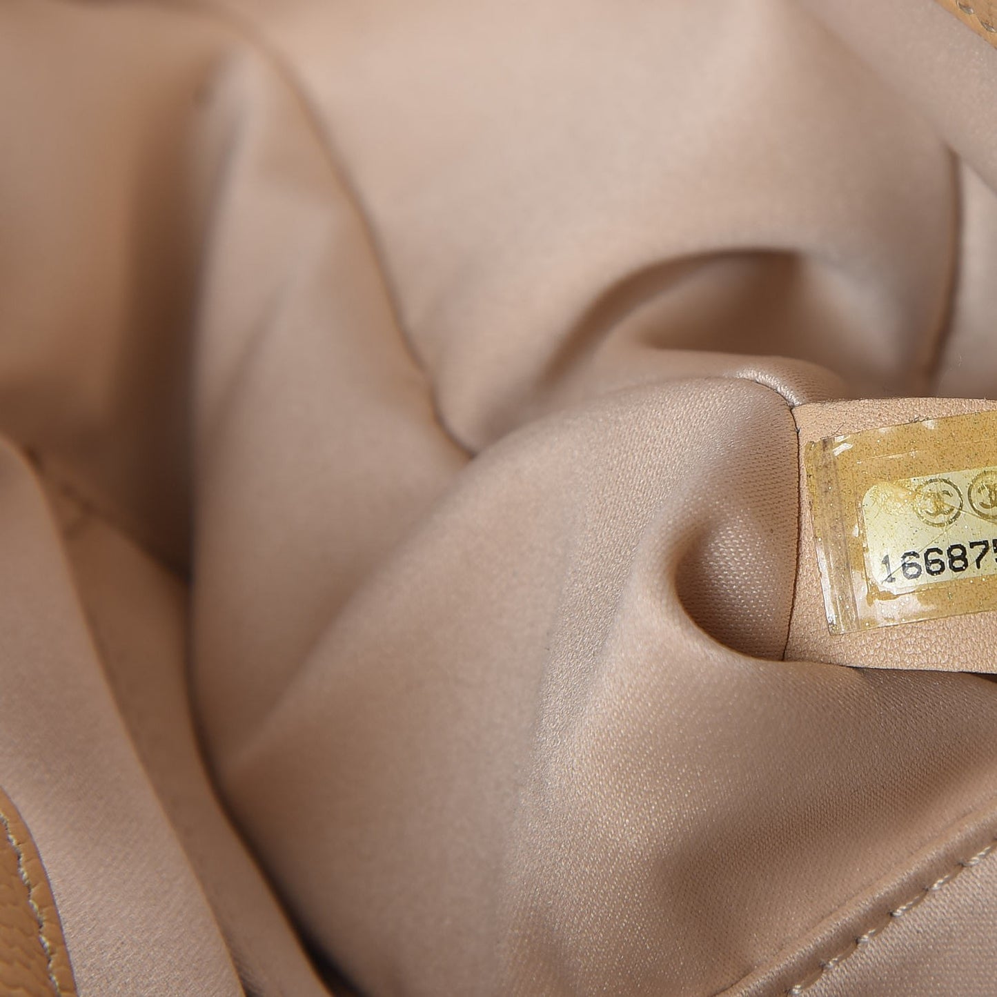 Caviar Quilted Grand Shopping Tote GST Beige Clair