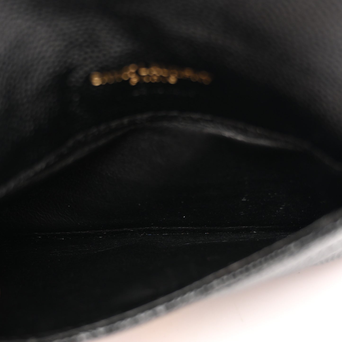 Grain De Poudre Matelasse Chevron Monogram Compact Wallet Black