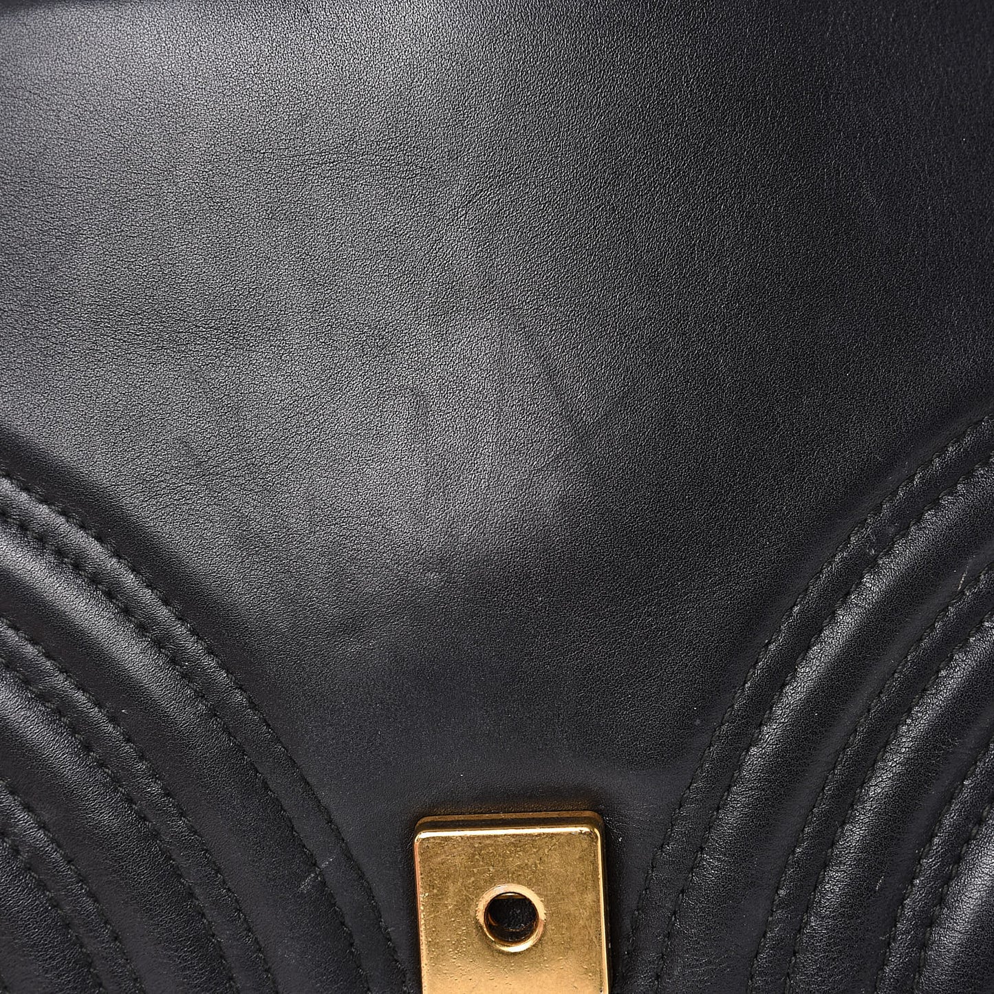 Calfskin Matelasse Medium GG Marmont Shoulder Bag Black