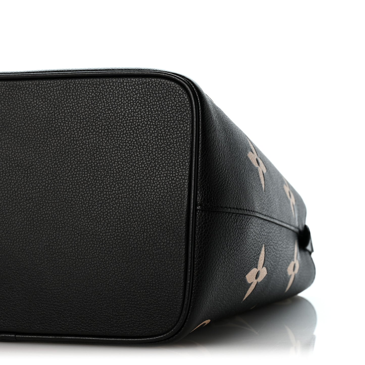 Empreinte Monogram Giant Neonoe MM Black Beige