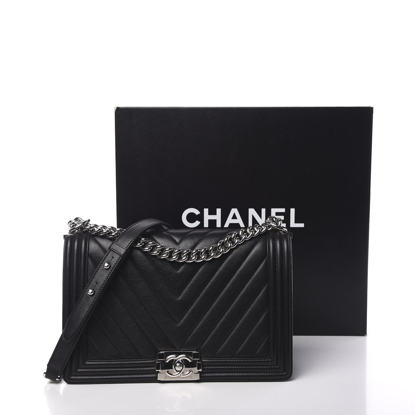 Calfskin Chevron Quilted New Medium Boy Flap Black