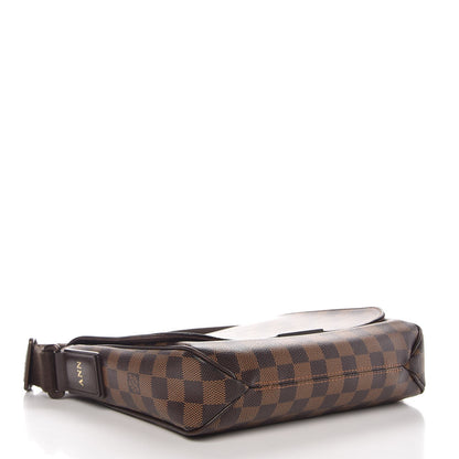 Louis Vuitton Damier Ebene District PM 4 of 7