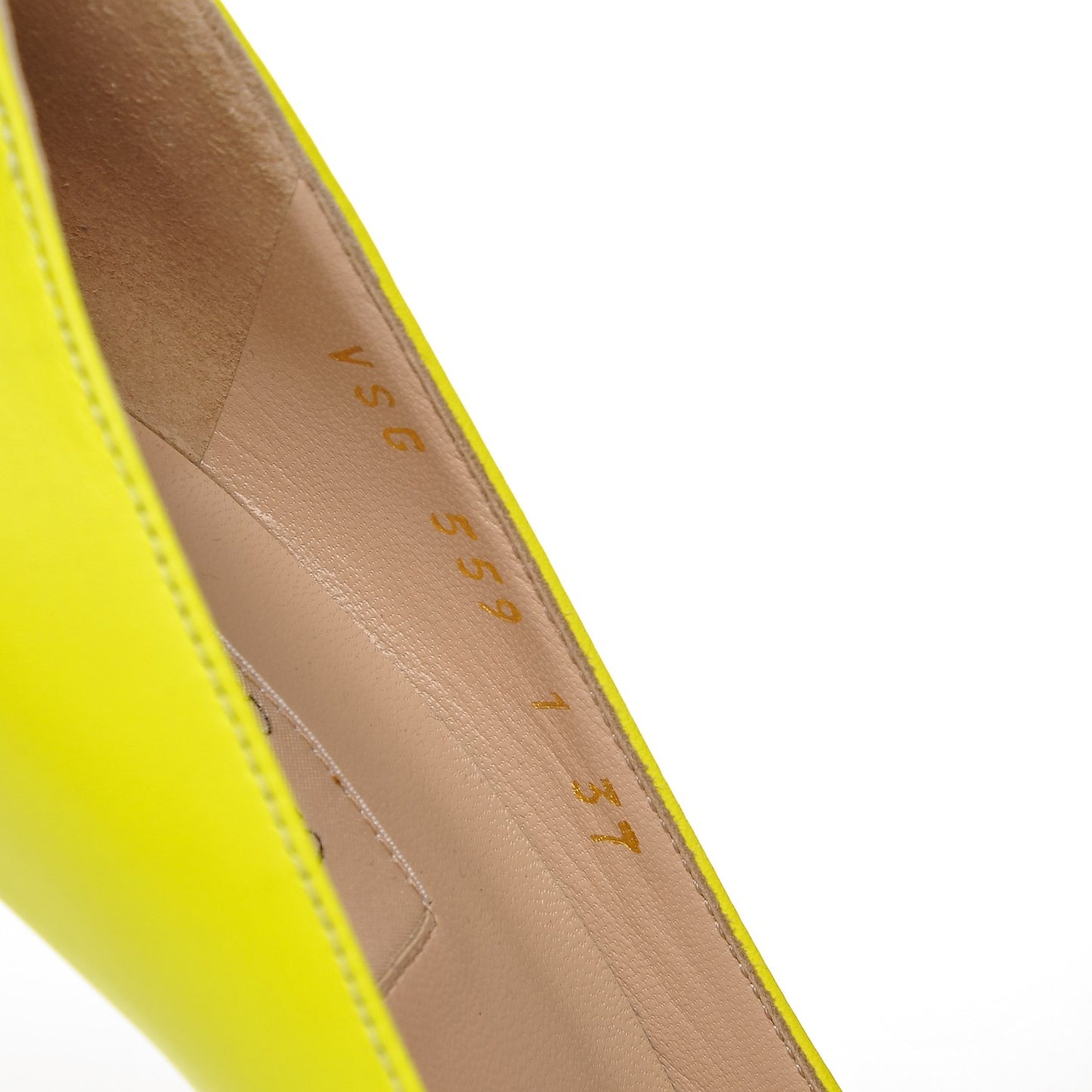Matte Calfskin Rockstud New Plain 100mm Pumps 37 Yellow
