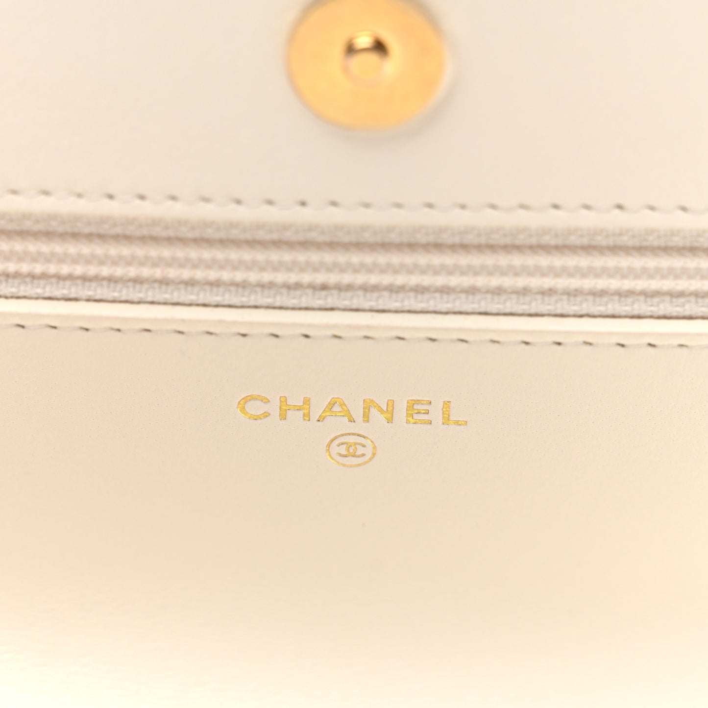 Lambskin Quilted Chanel 19 Wallet On Chain WOC White
