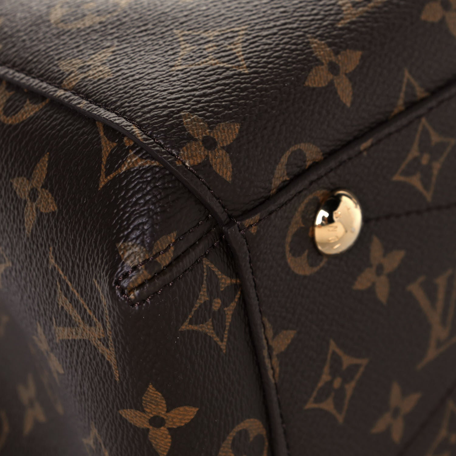 Louis Vuitton Monogram Montaigne MM 8 of 11