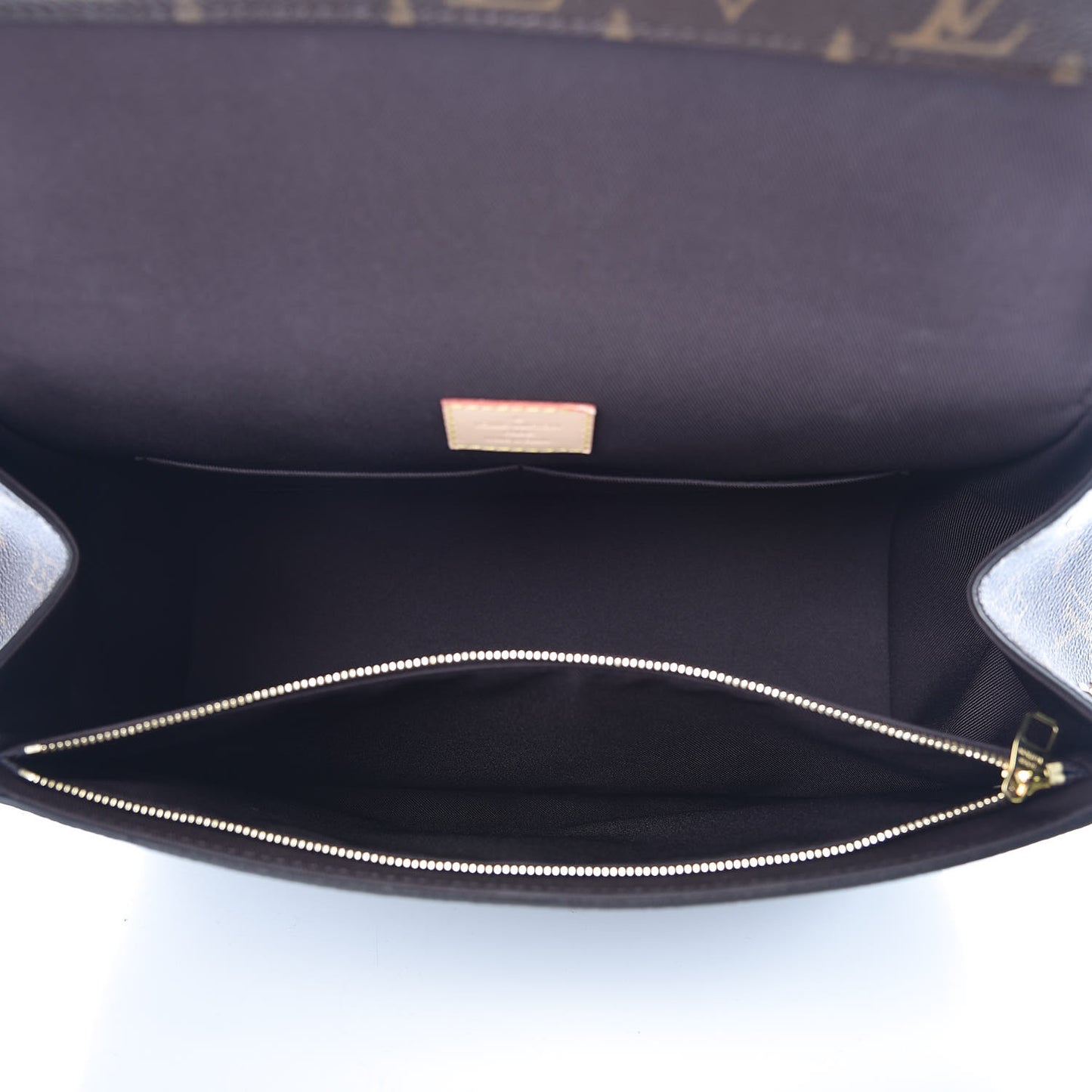 Monogram Cluny MM Papyrus Creme