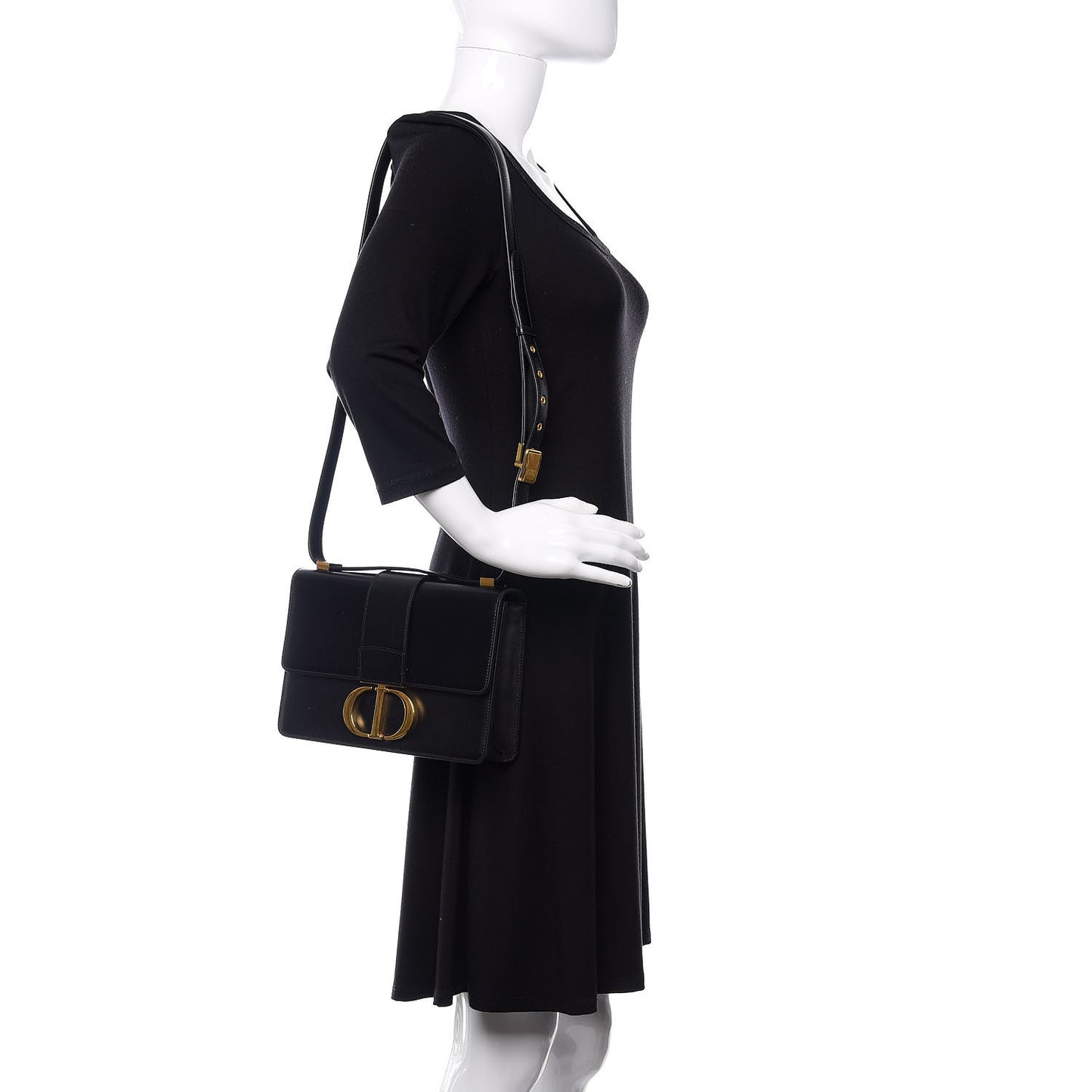 Smooth Calfskin 30 Montaigne Flap Bag Black