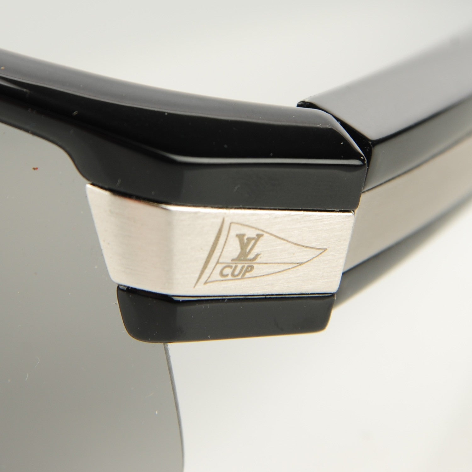 Louis Vuitton Cup GM Sunglasses Black Blue 7 of 8