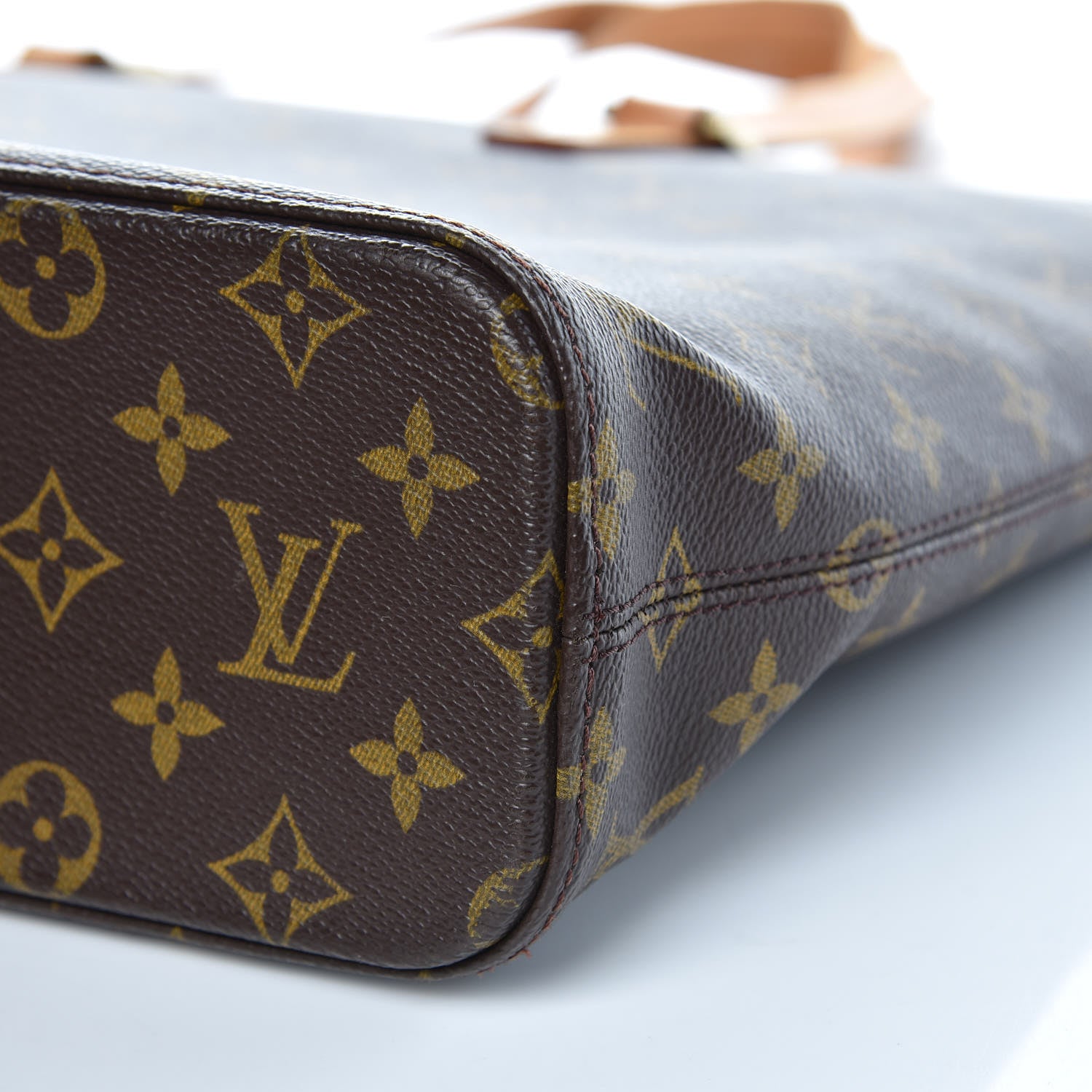 Louis Vuitton Monogram Luco 11 of 13