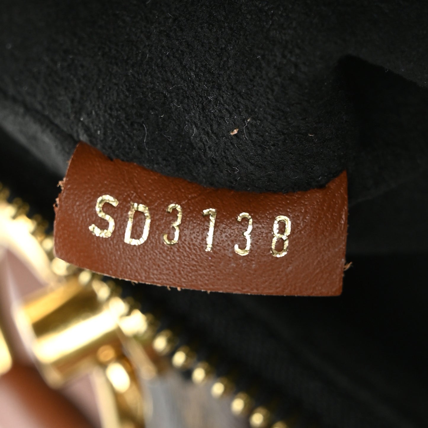 Monogram V Tote MM Black