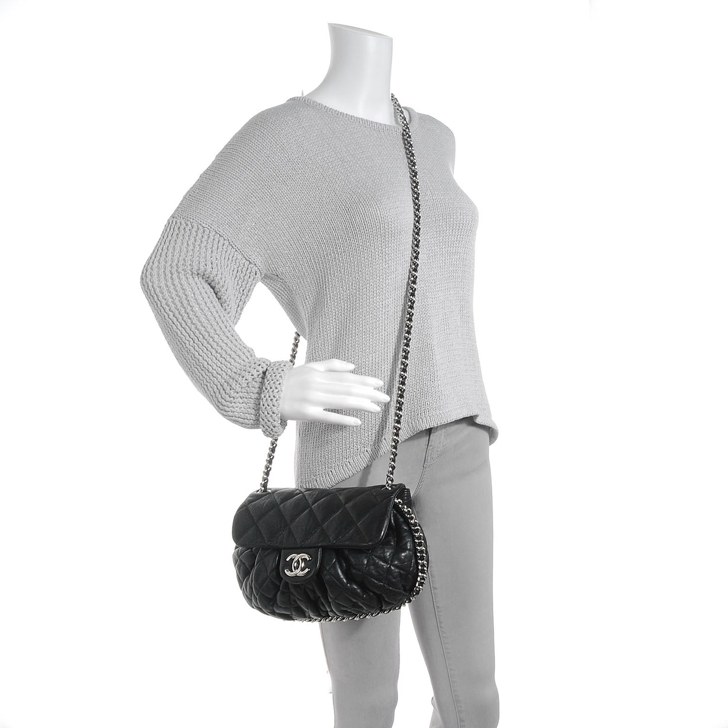 Washed Lambskin Chain Around Medium Messenger Black