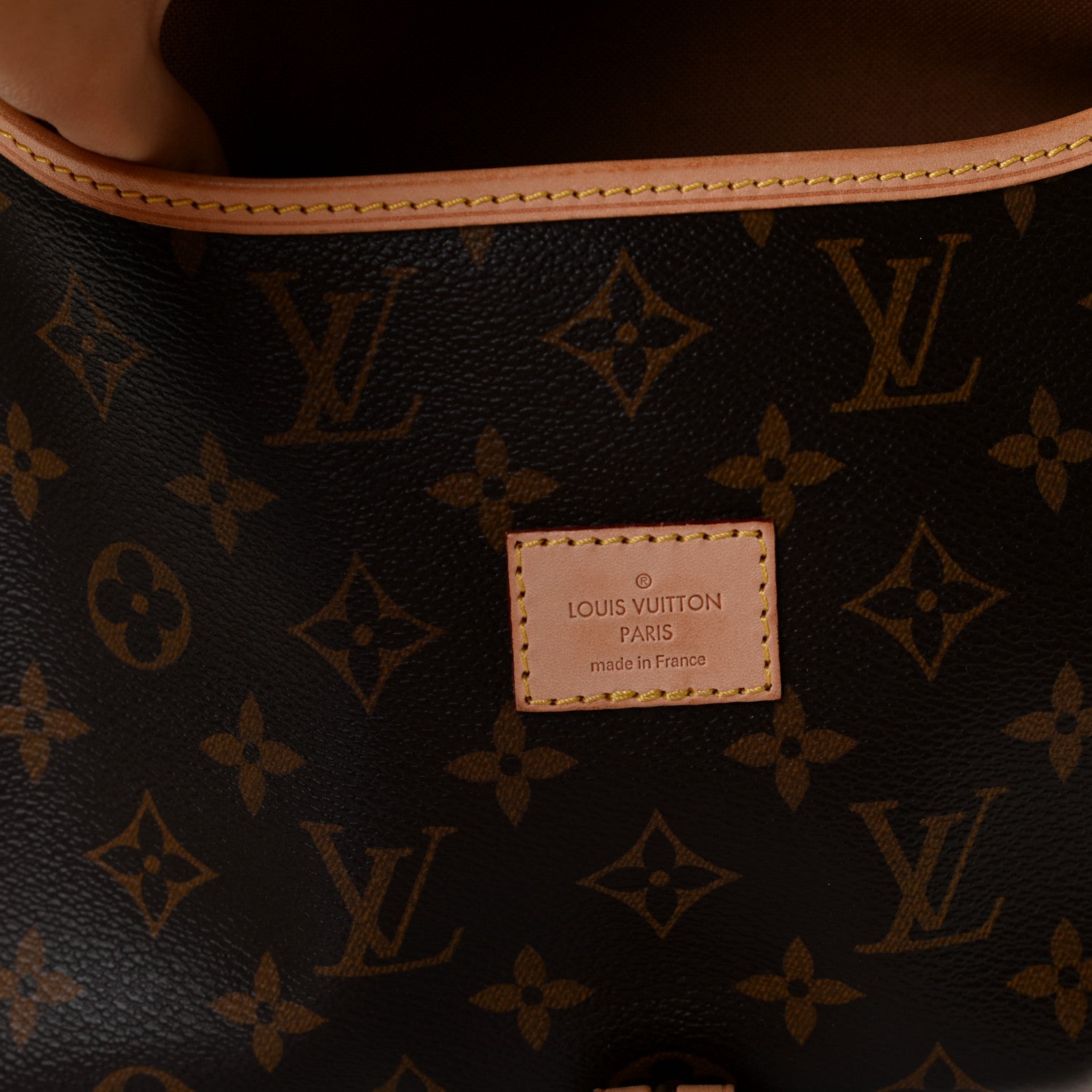 Louis Vuitton Monogram Saumur MM 6 of 10