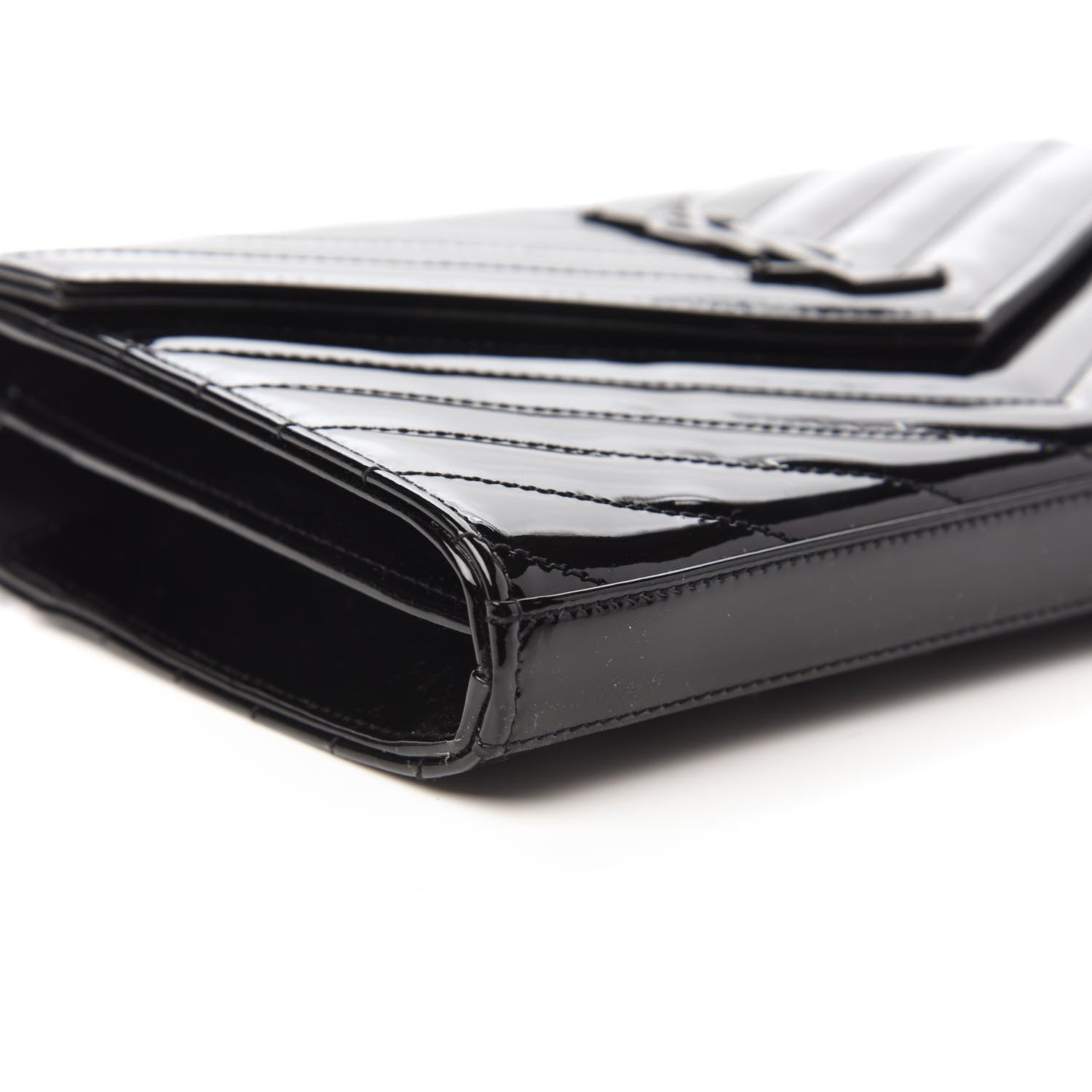 Saint Laurent Patent Matelasse Chevron Monogram Chain Wallet Black 6 of 9
