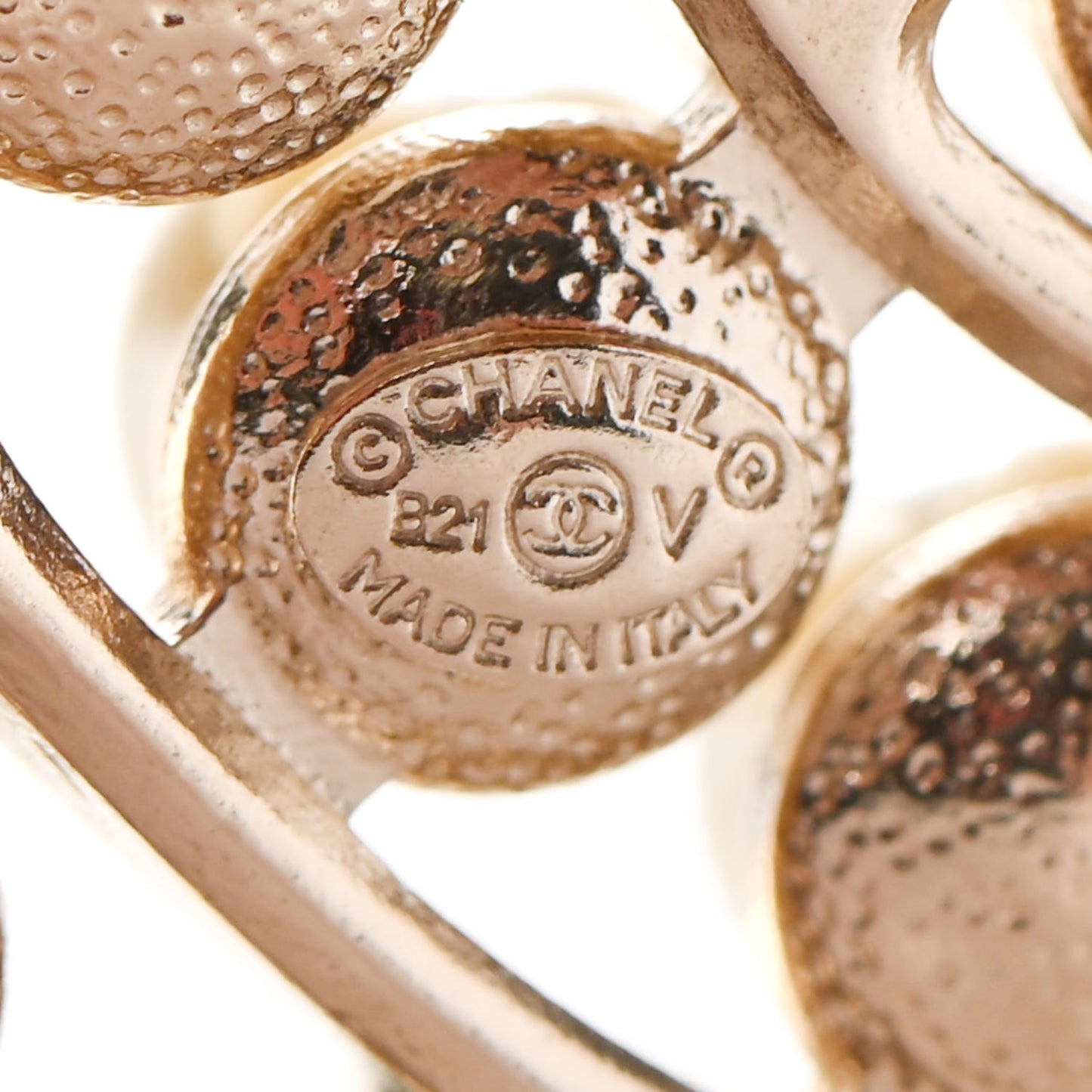 Pearl CC Brooch Light Gold