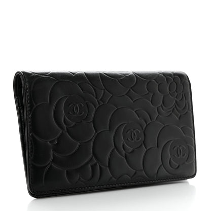 Chanel Lambskin Camellia Embossed Yen Wallet Black 3 of 7