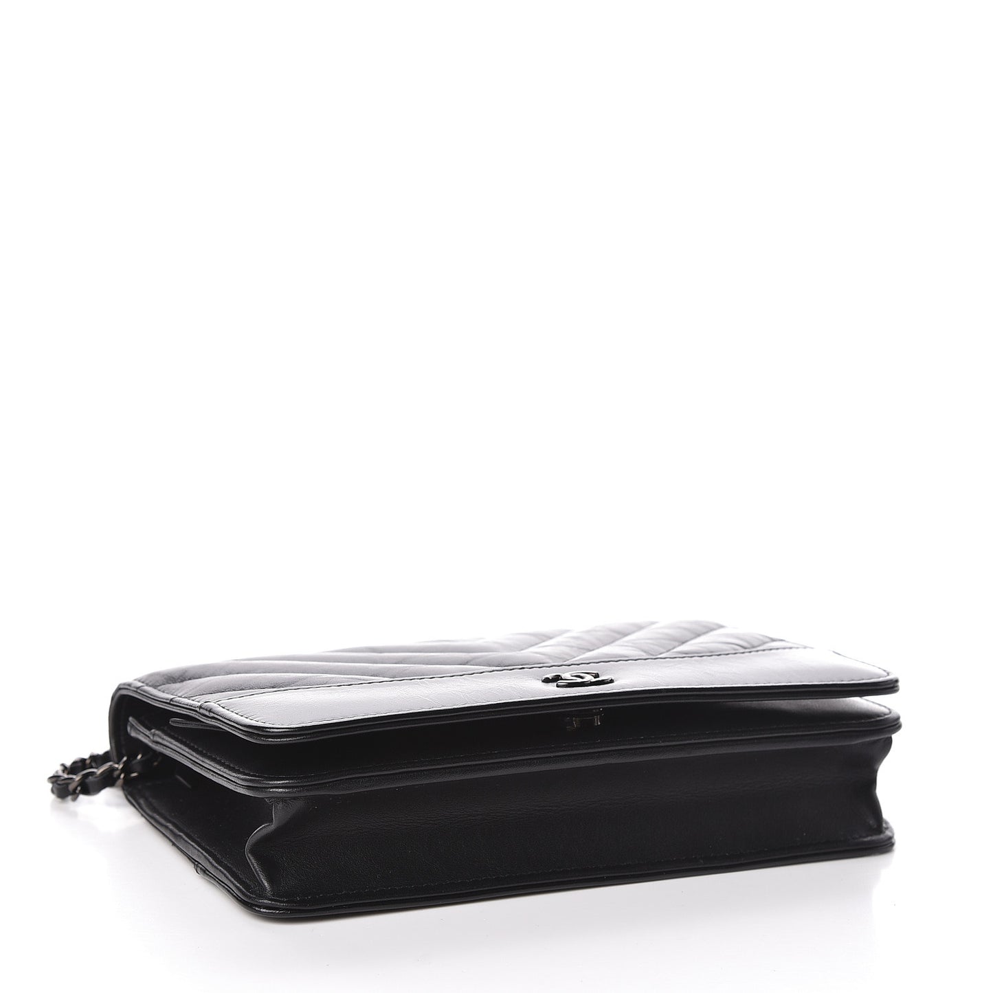 Aged Calfskin Chevron Quilted Gabrielle Wallet On Chain WOC Black